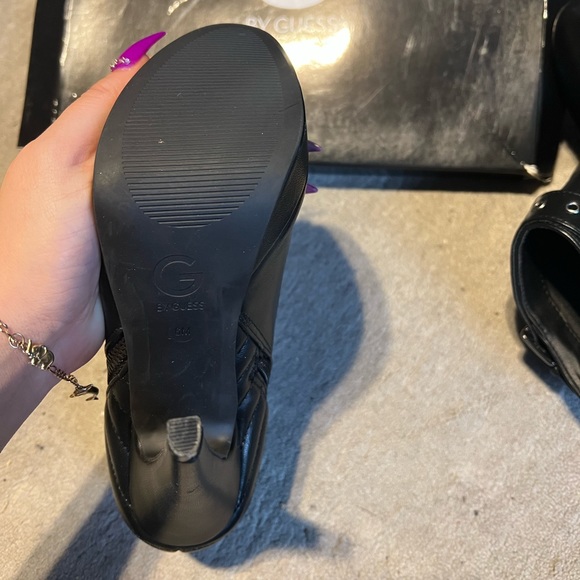 NWB Guess Booties - Picture 4 of 7